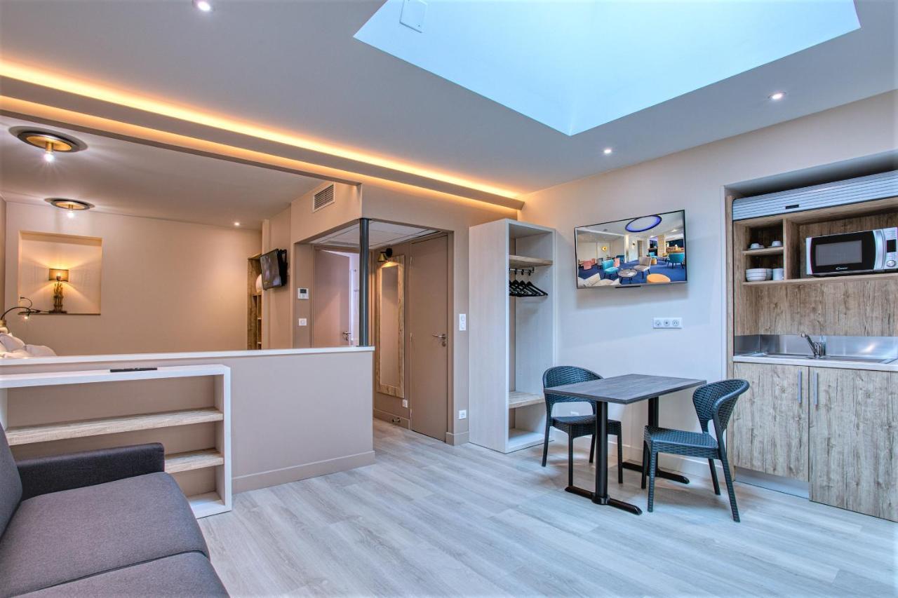 Hotel Montaigne Сарла-ла-Канеда Екстериор снимка