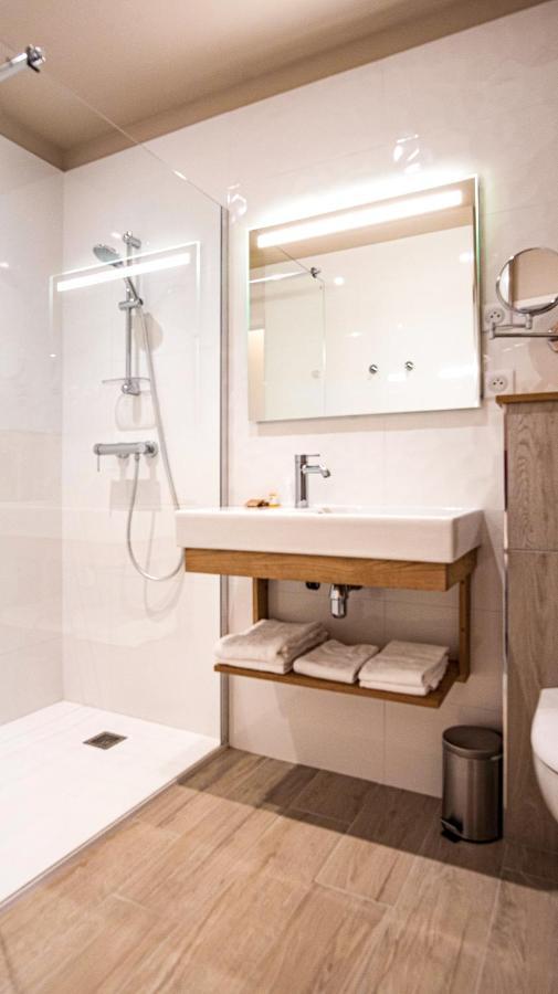 Hotel Montaigne Сарла-ла-Канеда Екстериор снимка